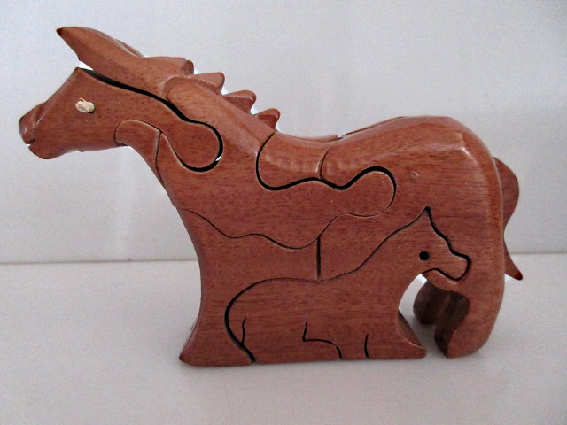 Puzzle en bois - cheval et poulain